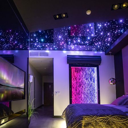 30Th+ Floor Apartments In Sky Tower 브로츠와프 외부 사진