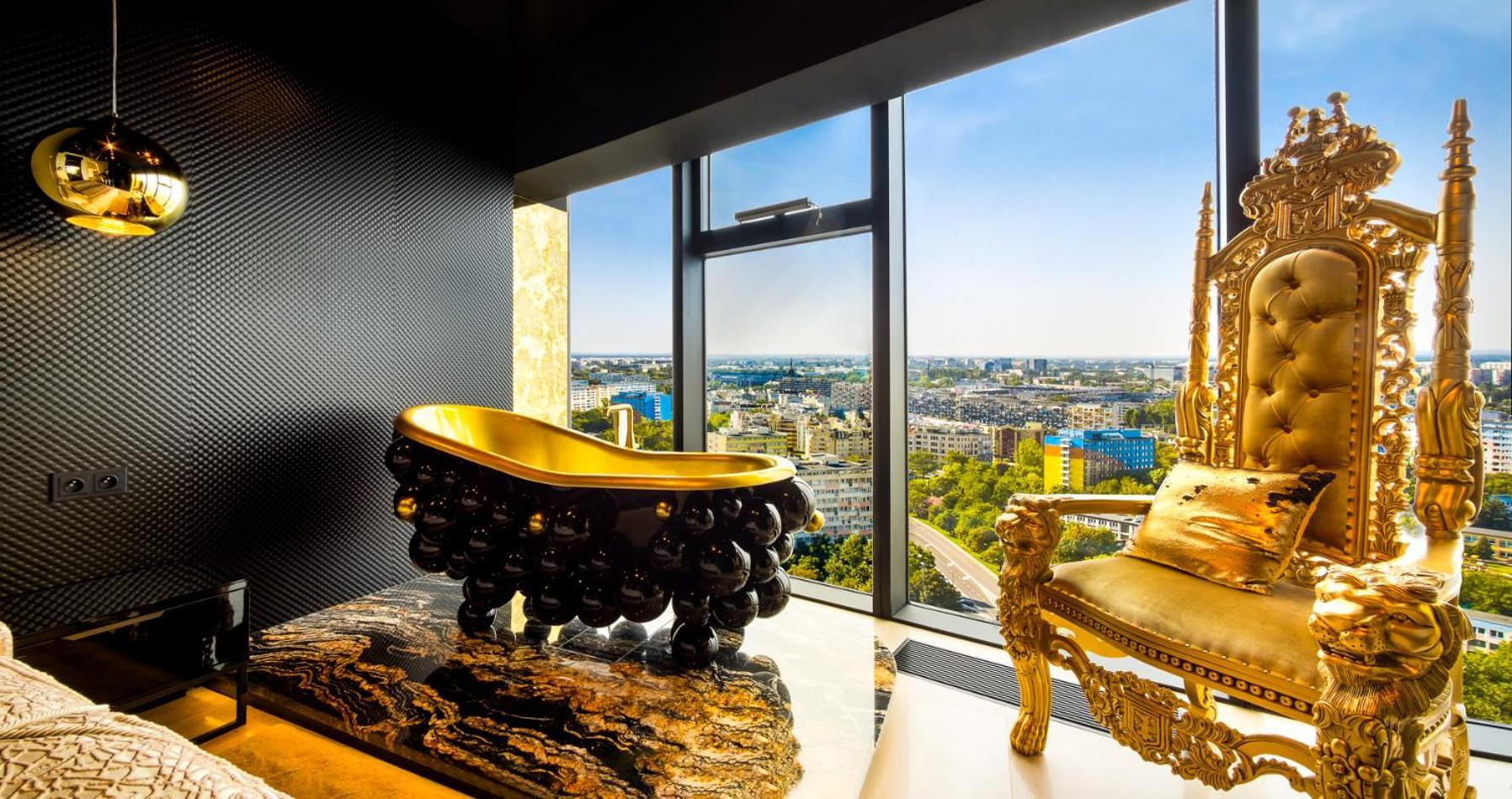 30Th+ Floor Apartments In Sky Tower 브로츠와프 외부 사진