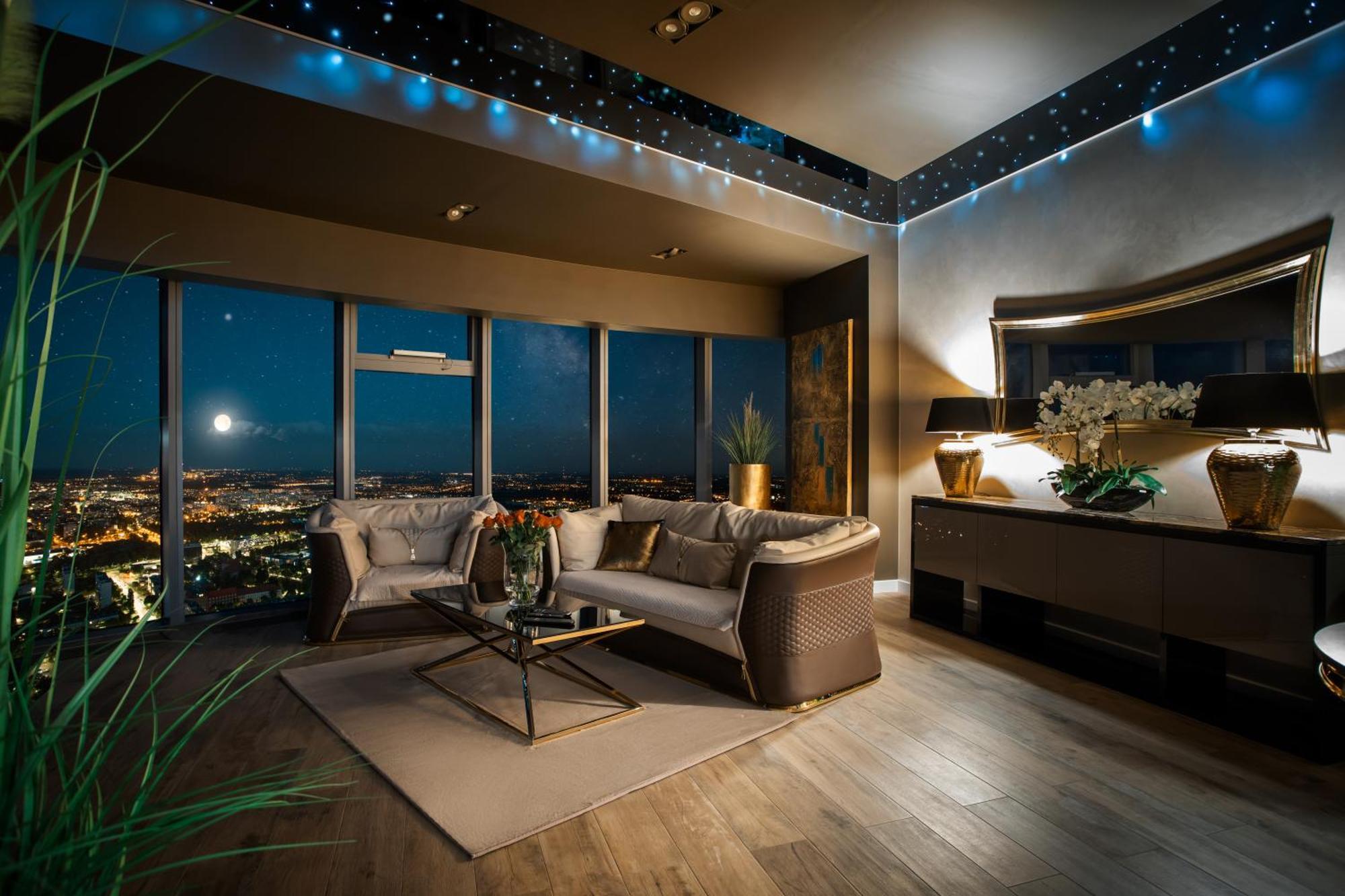 30Th+ Floor Apartments In Sky Tower 브로츠와프 외부 사진