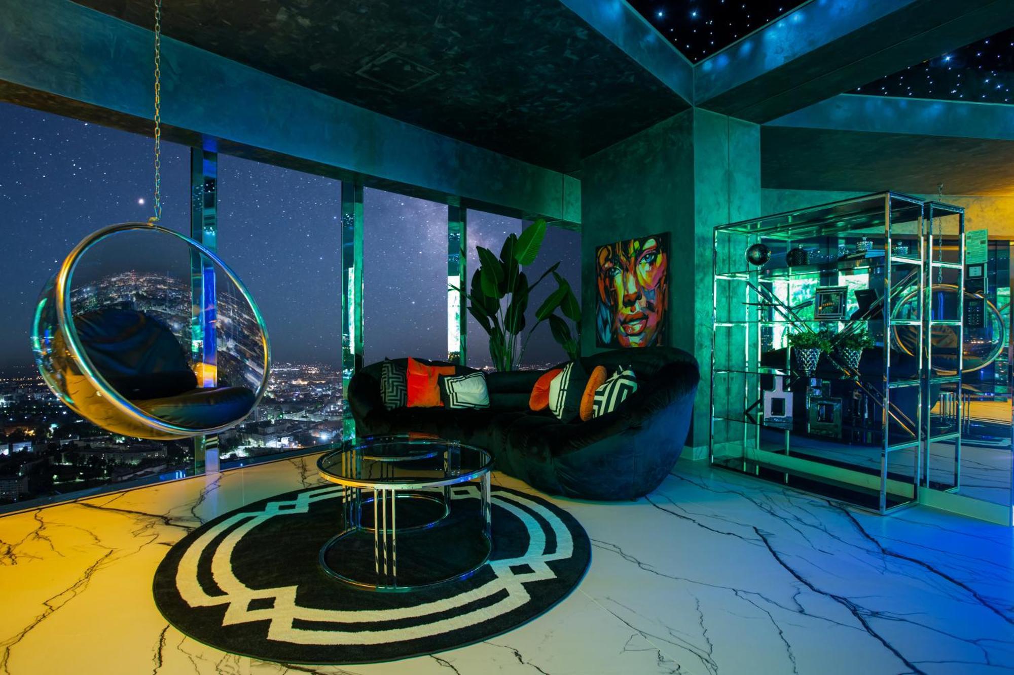 30Th+ Floor Apartments In Sky Tower 브로츠와프 외부 사진